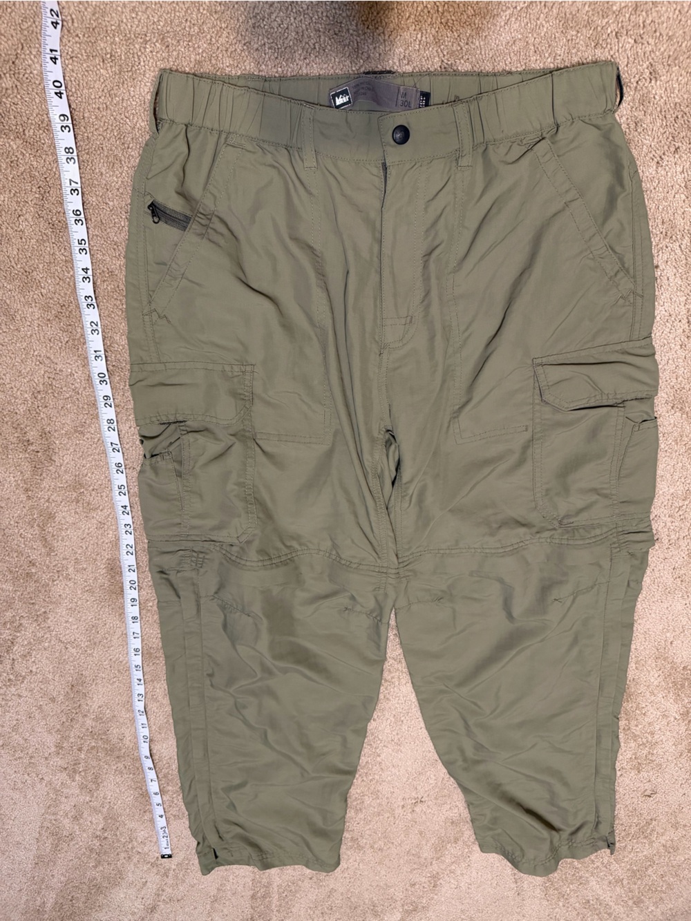 REI Olive Green Men's Cargo Pants with Multiple Pockets